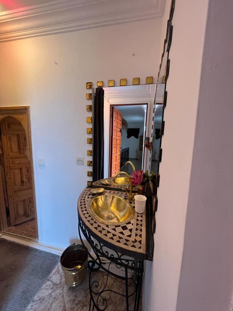 Riad Palmier Fleuri Marrakesh Exterior foto
